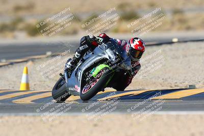 media/Jan-13-2024-SoCal Trackdays (Sat) [[9c032fe5aa]]/Turn 11 (1030am)/